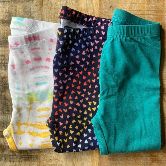 Old Navy Other - NWT Old Navy girls leggings 18-24m